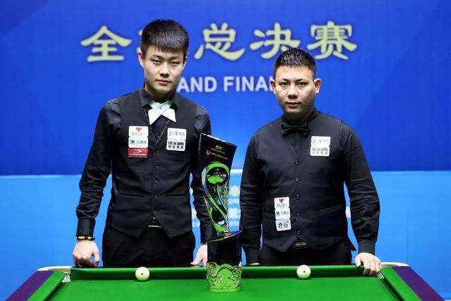 宣布聘请特 宣布聘请特